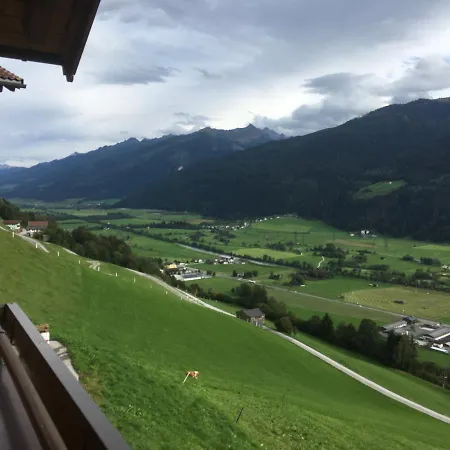 Schroeckhof アパート Stuhlfelden