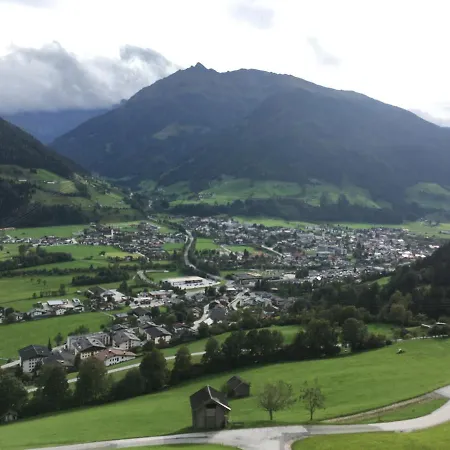 Schroeckhof アパート Stuhlfelden